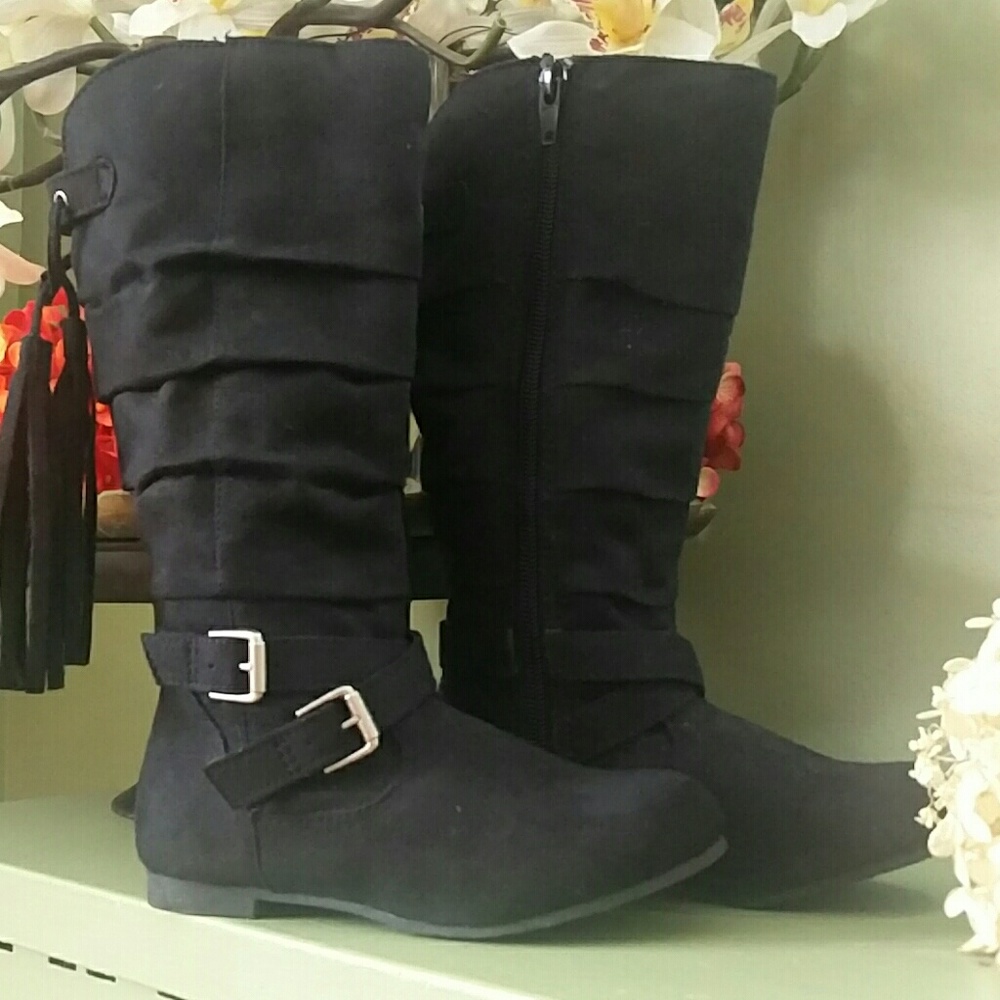 Black American Eagle boots little Girl's size 11